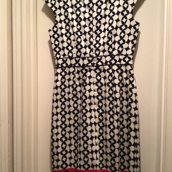Chic Geometric Pattern Dress - Picture 2 of 3